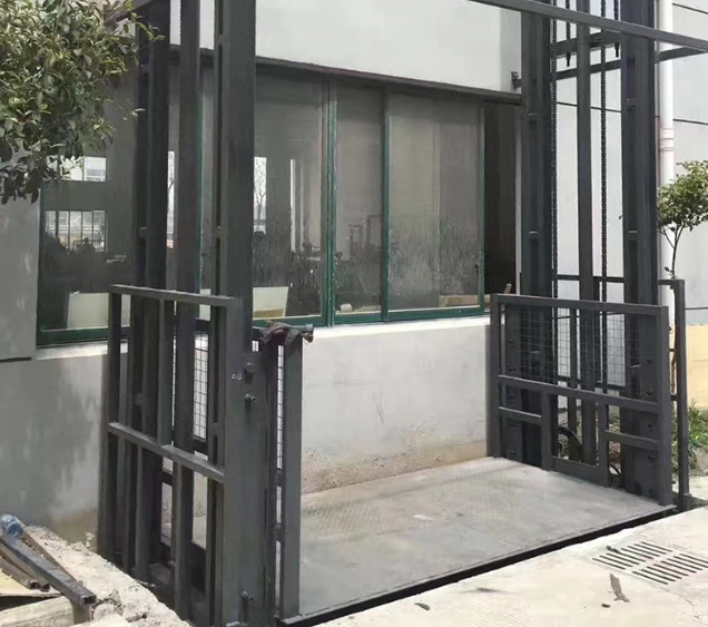 明溪导轨式施工升降机助力民生工程提速增效